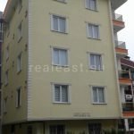 Real estate in Turkey: spacious apartment by the sea in Beylikduzu at an excellent price