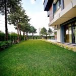Modern villa in Beylikduzu with a swimming pool and panoramic views