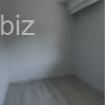İstanbul Beylikdüzü semtinde bahçeye erişimi olan 1+1 daire. No.2777