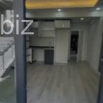İstanbul Beylikdüzü semtinde bahçeye erişimi olan 1+1 daire. No.2777