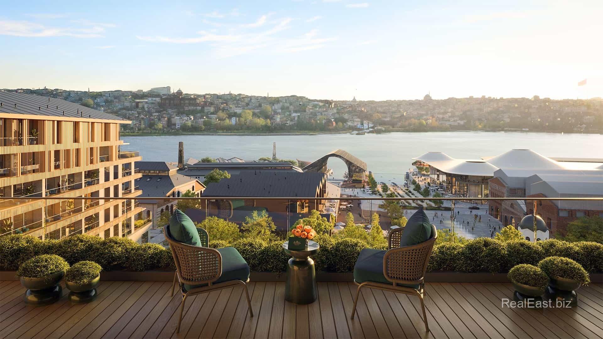 Luxury Apartments in Istanbul's Golden Horn