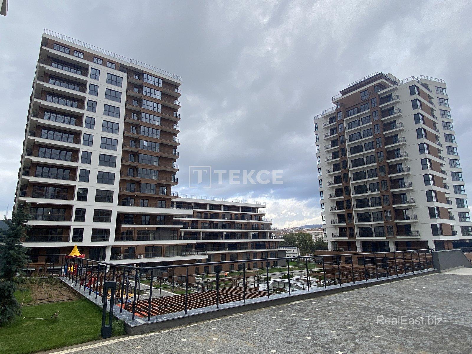 Spacious Apartments with Lush Gardens in Ümraniye, Istanbul