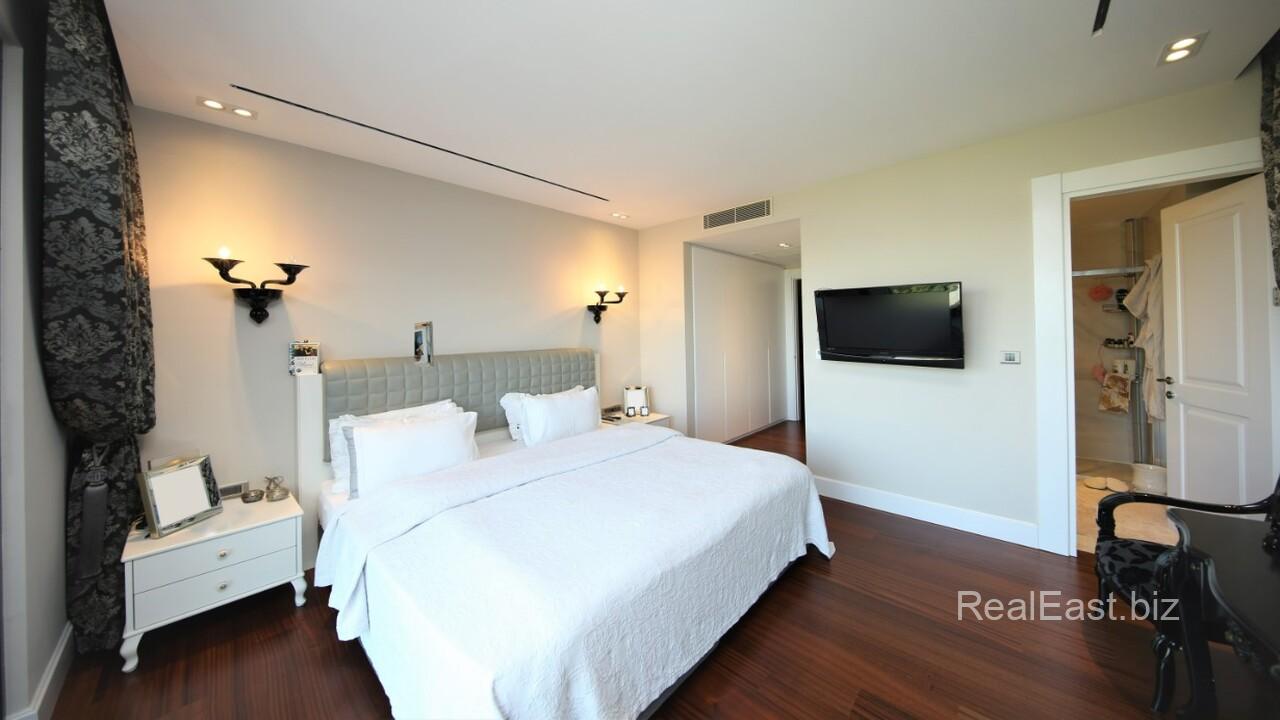 Spacious Family Apartment with Sea View in Istanbul