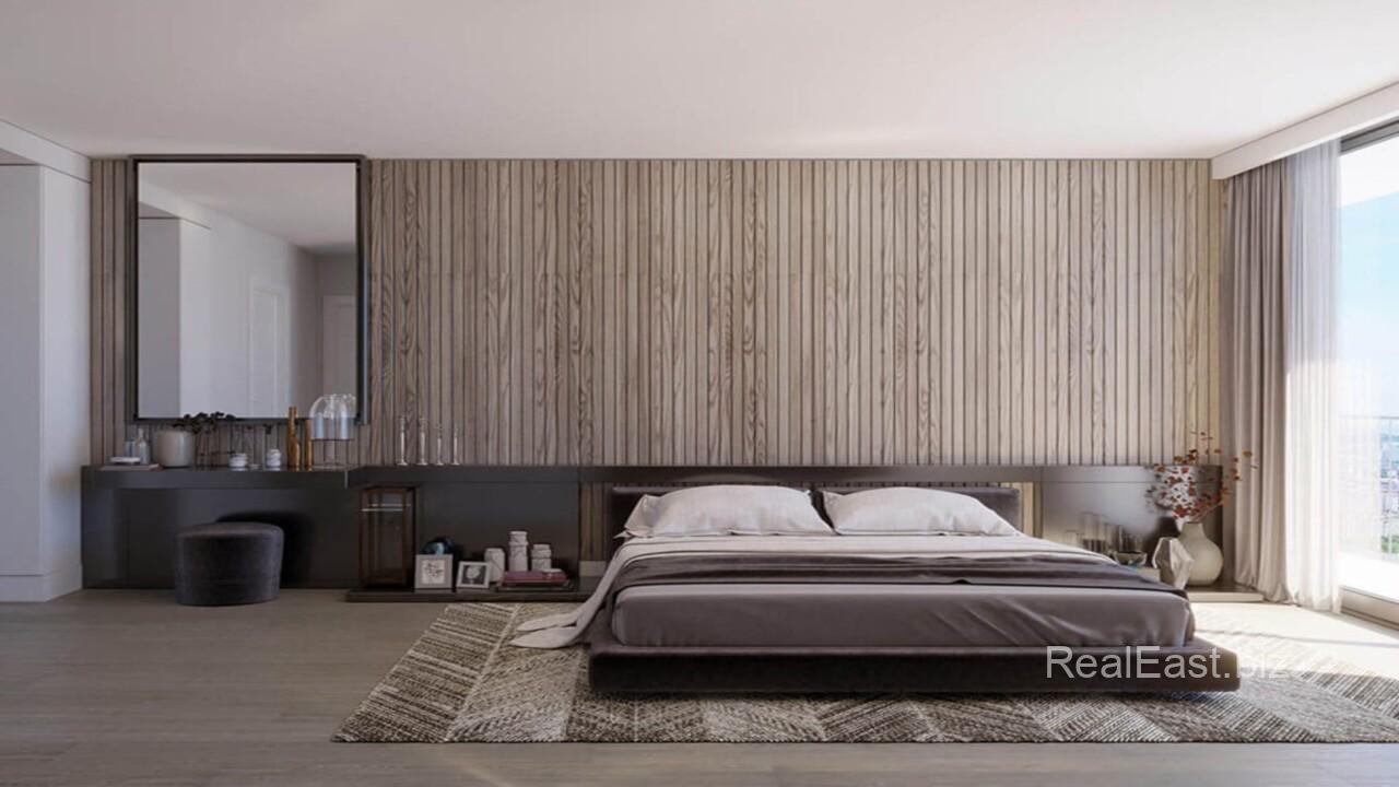 Spacious 5+1 Apartment in Istanbul's Marmara Region