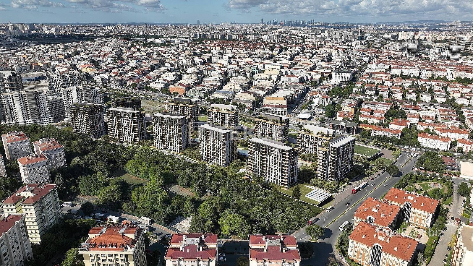 Elegant Apartments with Scenic Views in Bahçelievler