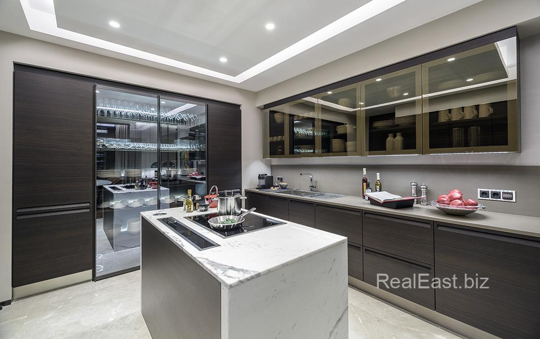 Stylish 2+1 Apartment in Historic Üsküdar