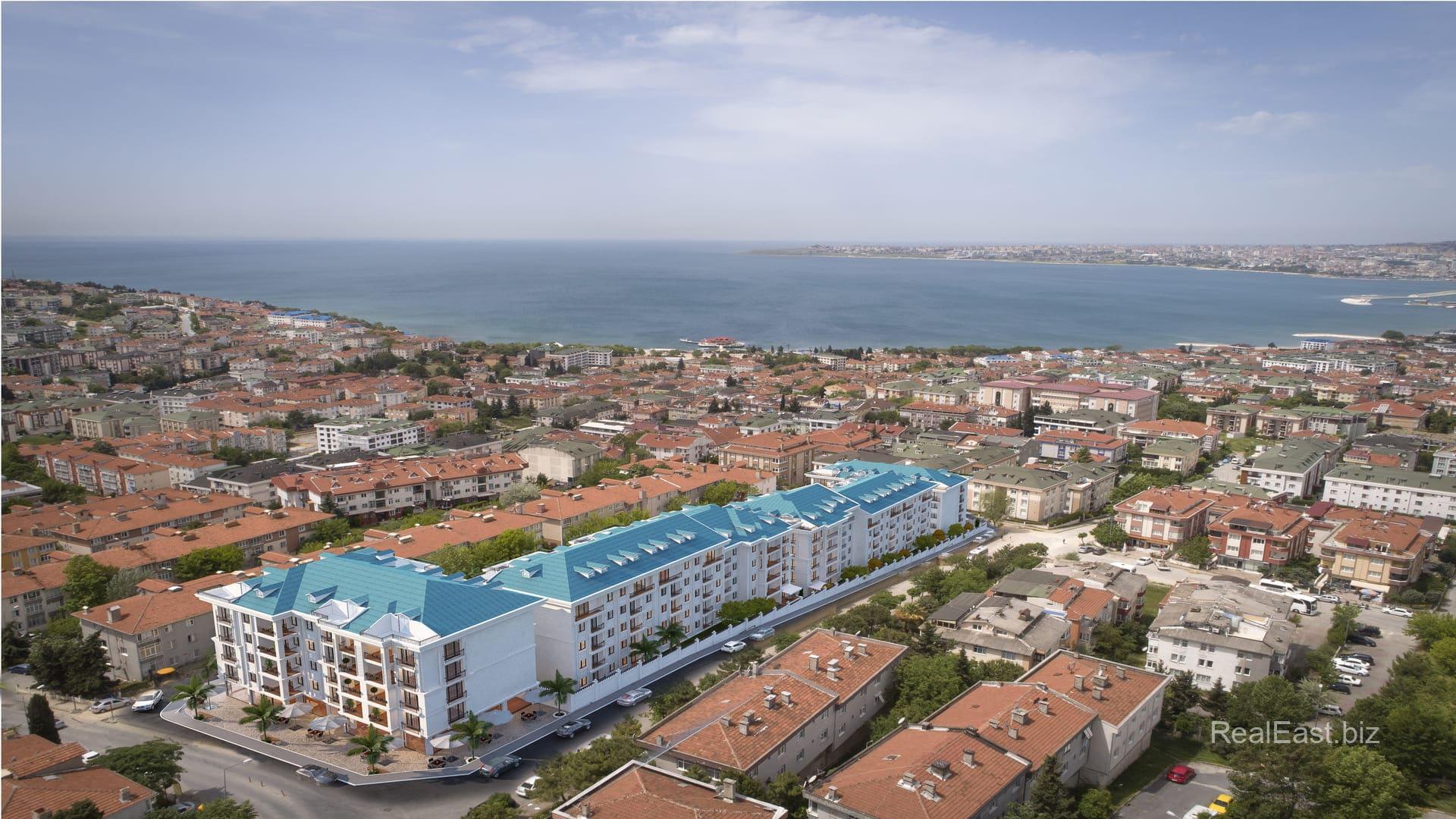 Spacious Coastal Apartment in Istanbul