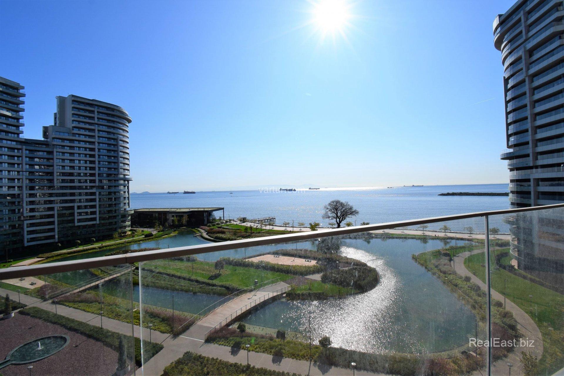 Luxury Apartment with Sea View in Bakırköy, Istanbul