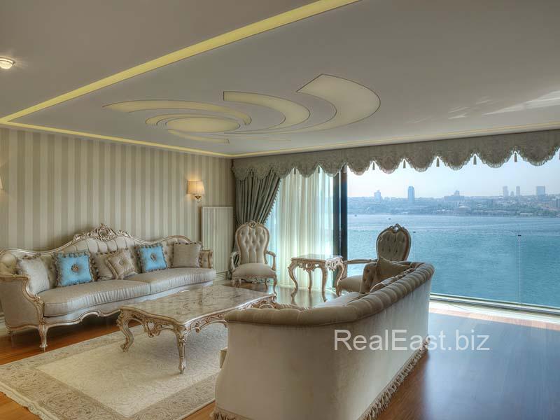 Charming Coastal Apartment in Üsküdar