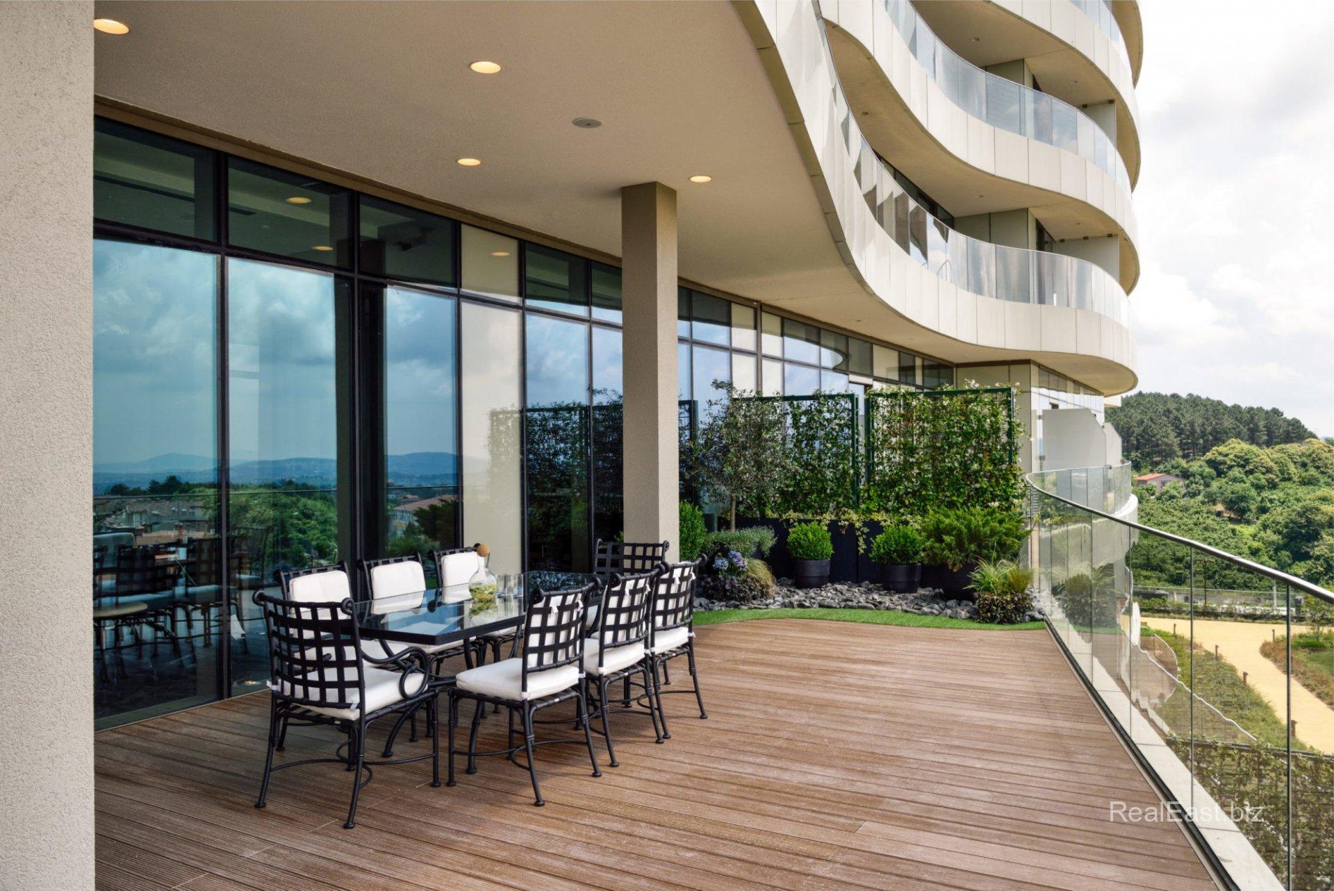 Spacious 3+1 Apartment in the Heart of Istanbul