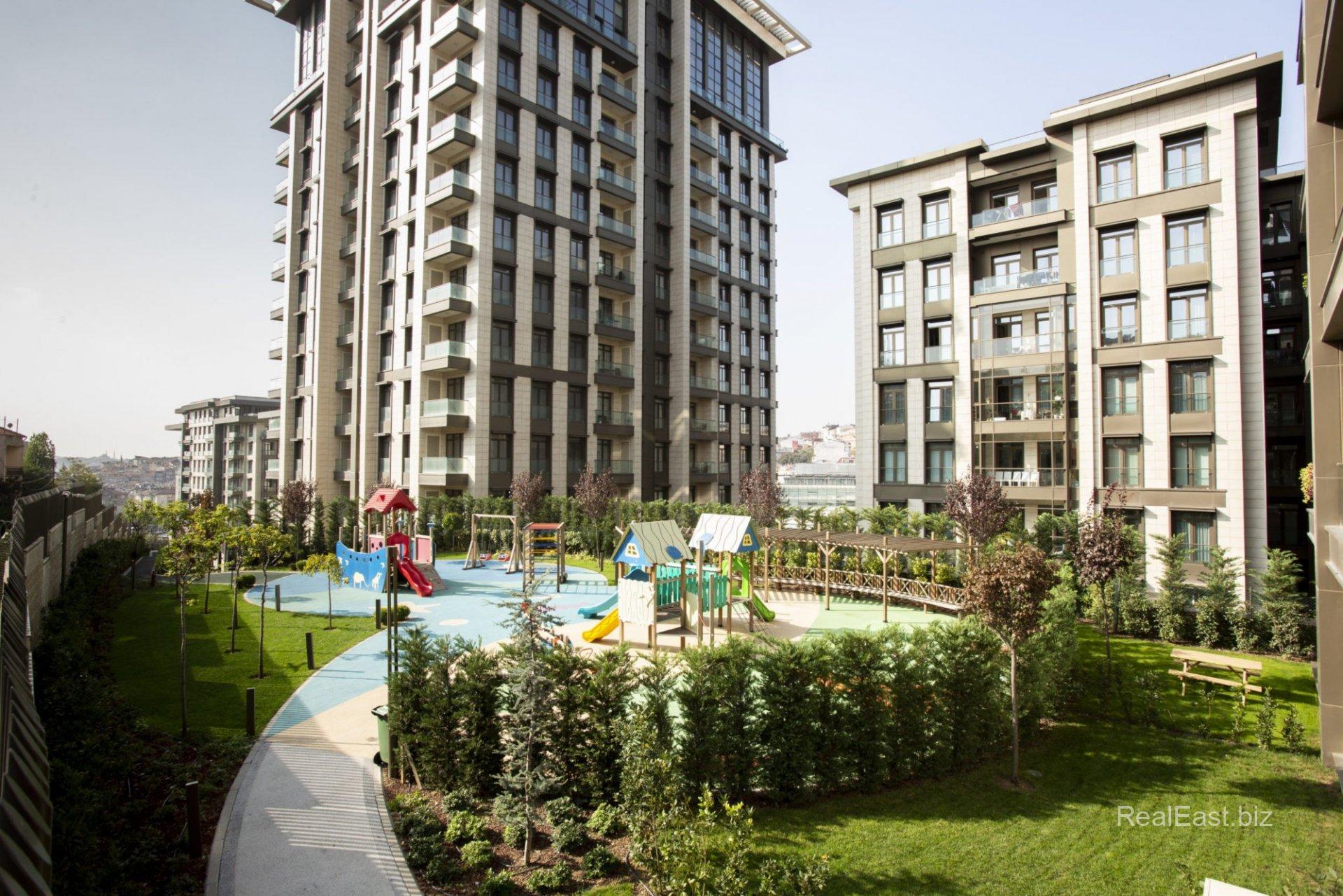 Spacious 3+1 Apartment in the Heart of Istanbul
