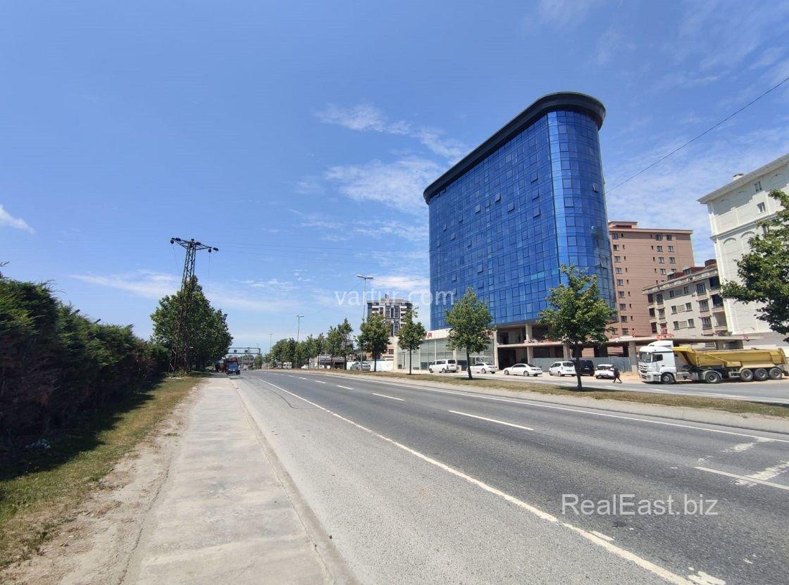 Modern Apartment in Vibrant Sultangazi, Istanbul