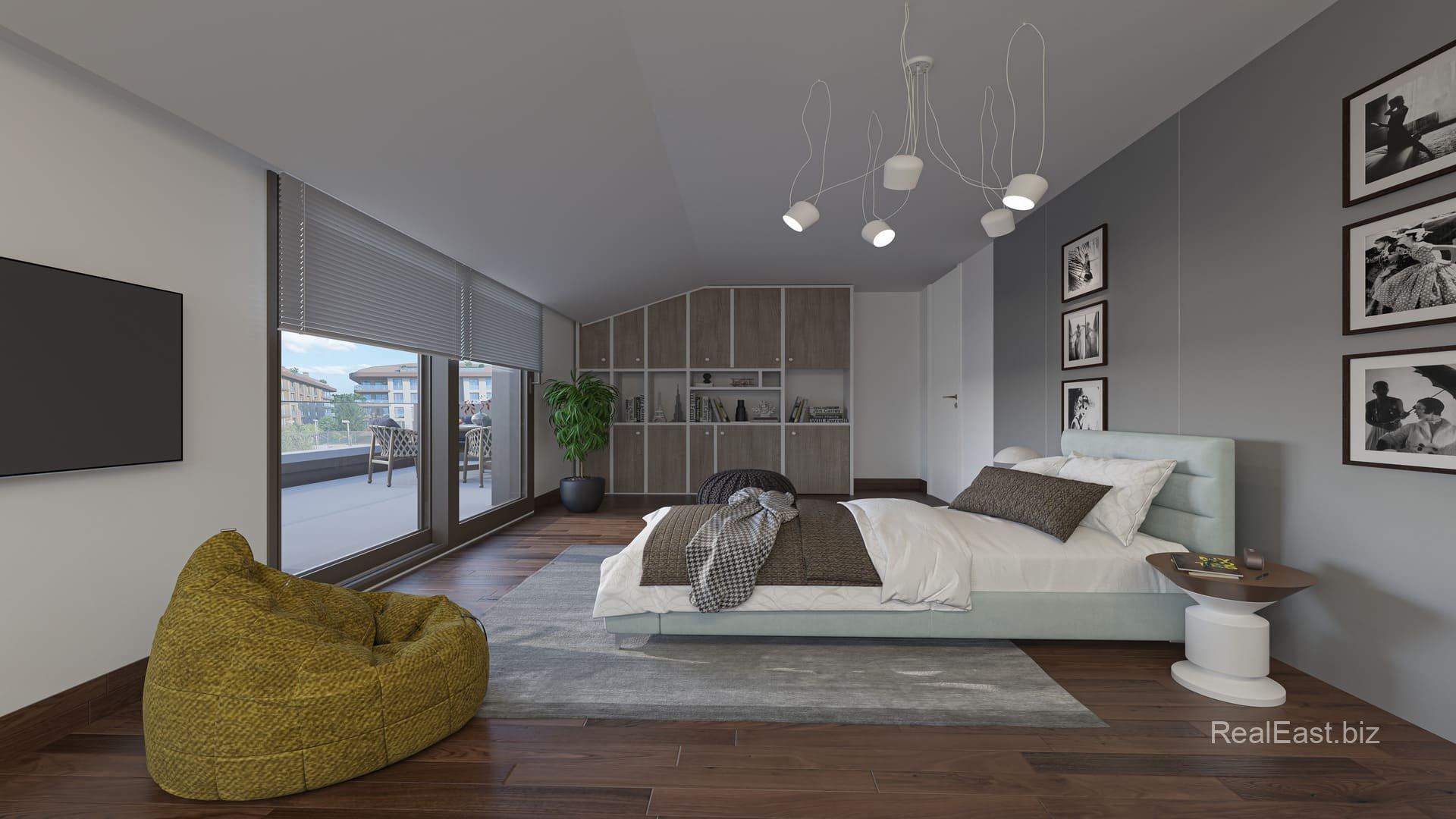 Spacious 5+2 Apartment in the Heart of Üsküdar