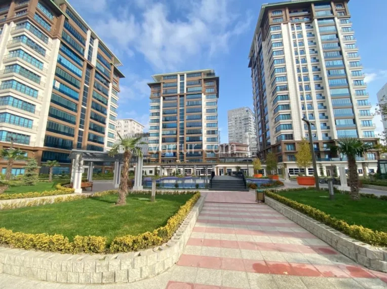Stunning Duplex Apartment in Rapidly Developing Başakşehir