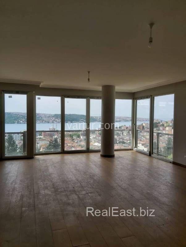 Stunning Duplex Apartment with Sea View in Istanbul Besiktas
