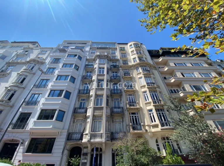 Elegant 3+1 Apartment in the Heart of Beyoglu, Istanbul