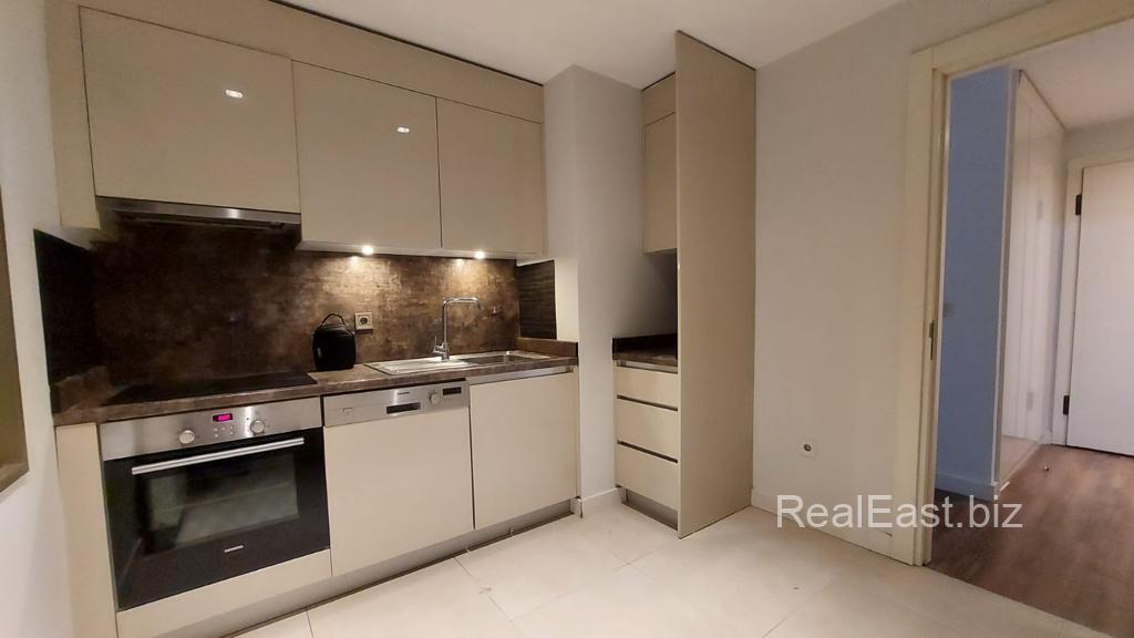 Stylish 3+1 Apartment in Vibrant Zeytinburnu, Istanbul