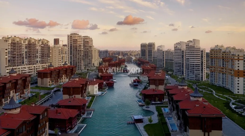 Stylish Apartment with Breathtaking Views in Küçükçekmece