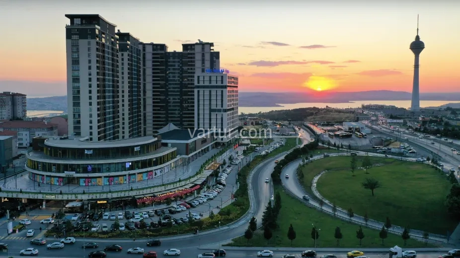 Modern 2+1 Apartment in Vibrant Beylikduzu