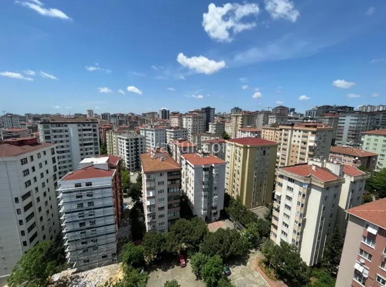Charming Sea View Apartment in Vibrant Kadikoy