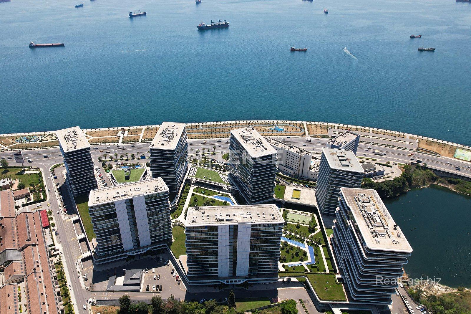 Spacious Beachfront Apartments in Istanbul's Zeytinburnu