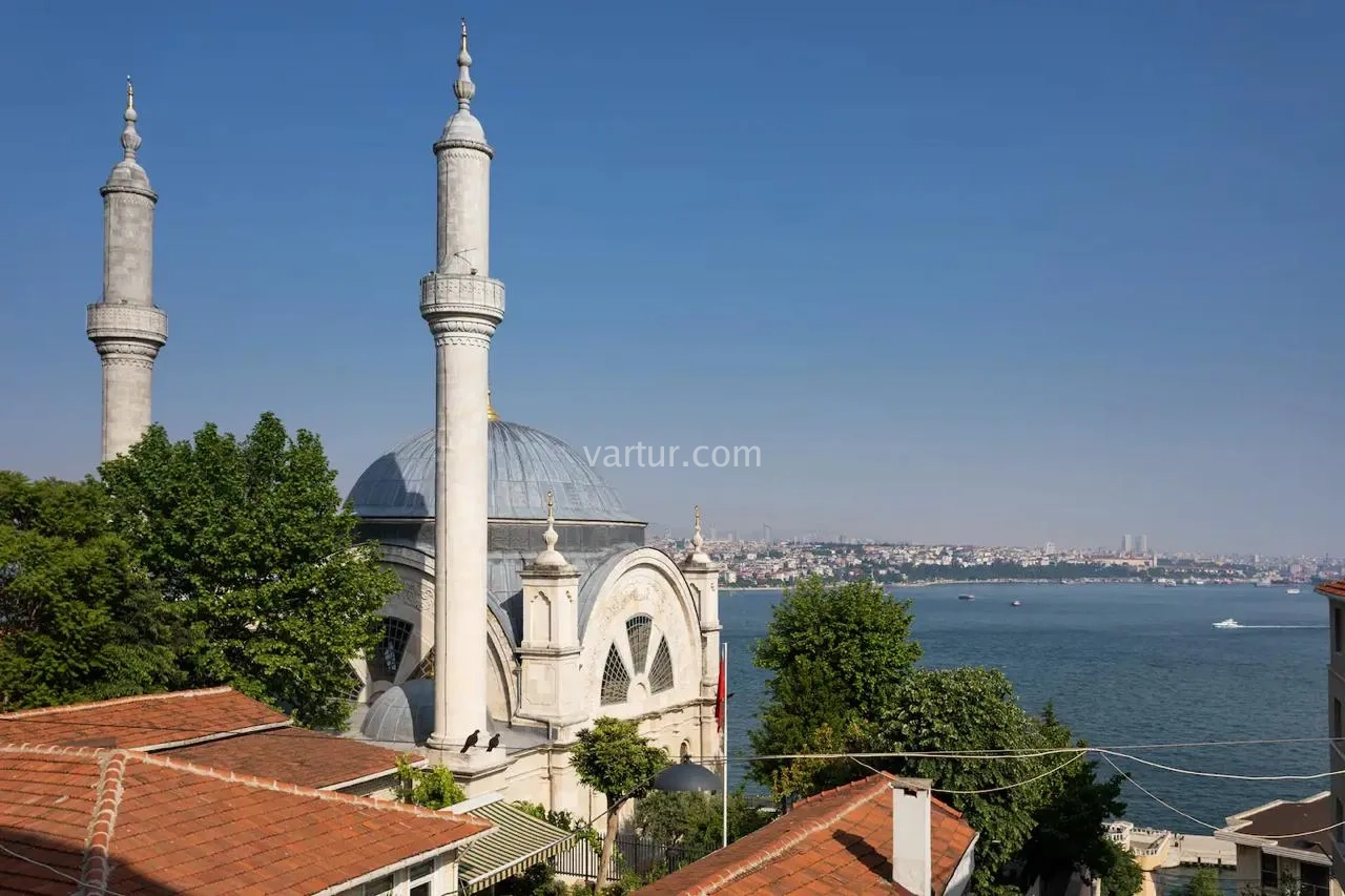 Elegant Urban Living in Beyoglu