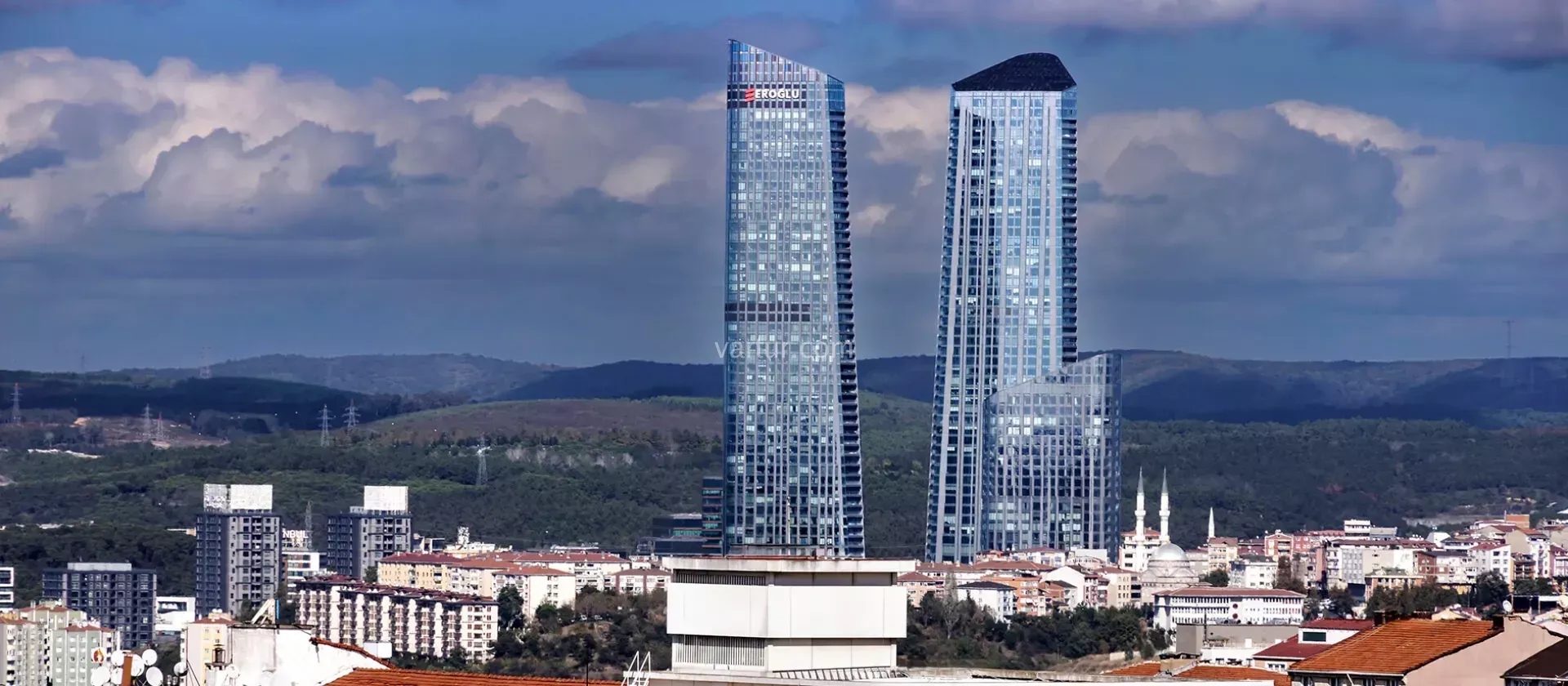 Luxurious 3+1 Apartment in Prestigious Sariyer