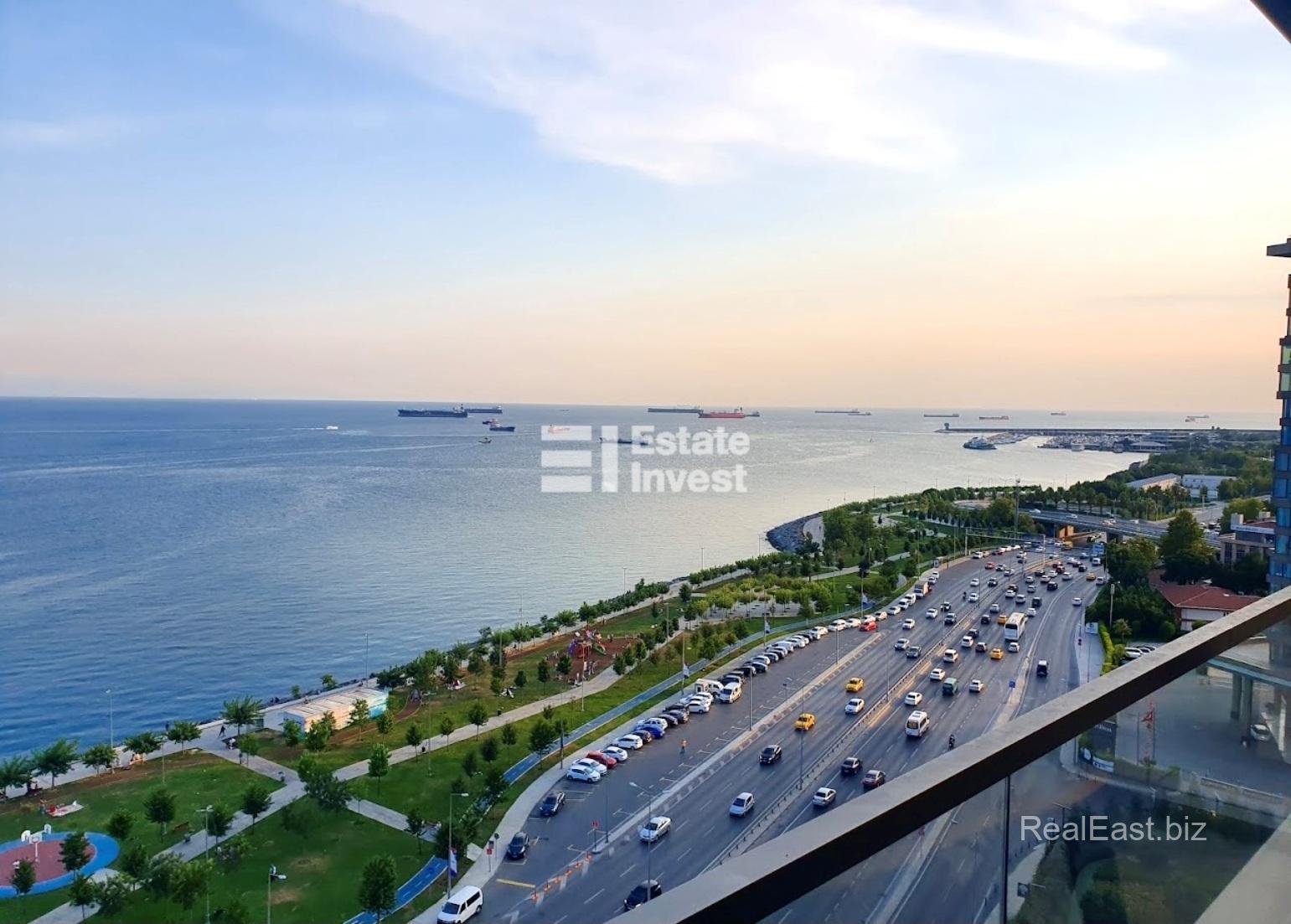 Spacious 5+1 Apartment in the Heart of Istanbul