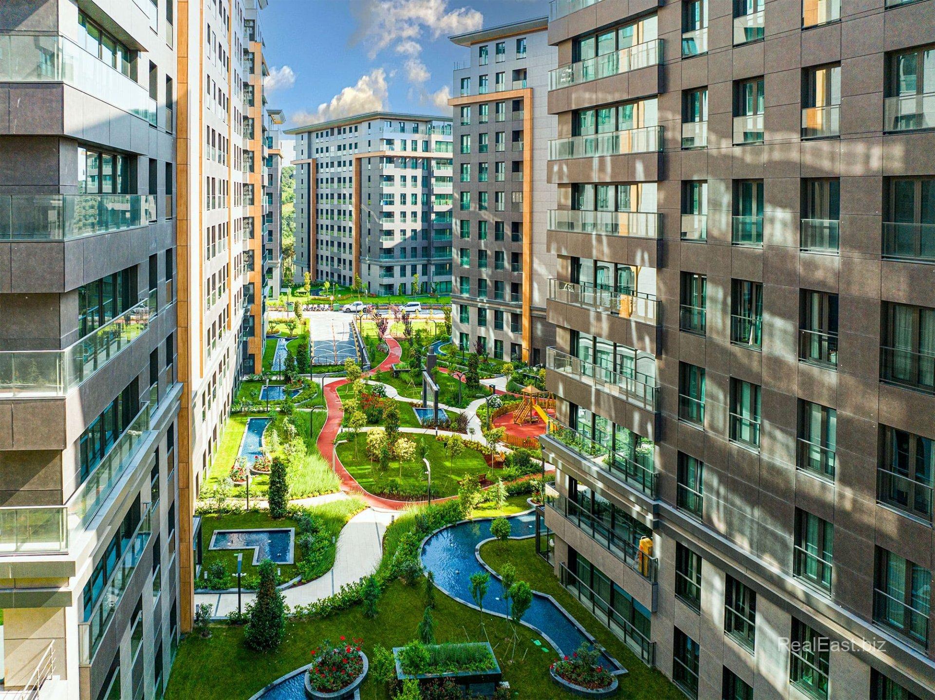 Stylish 2+1 Apartment in Prestigious Istanbul District