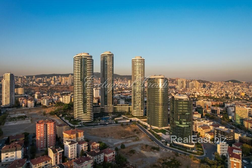 Spacious Apartment with Scenic Views in Istanbul