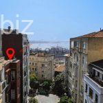 Beyoğlu’nda Geniş Daire, İstanbul (İlan No: 9633)