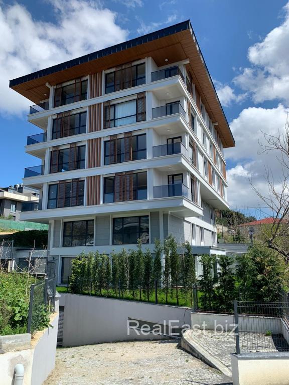 Spacious 8+1 Apartment in the Heart of Istanbul